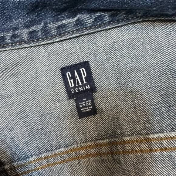 Women's Gap Jean Jacket, Medium - Picture 3 of 4